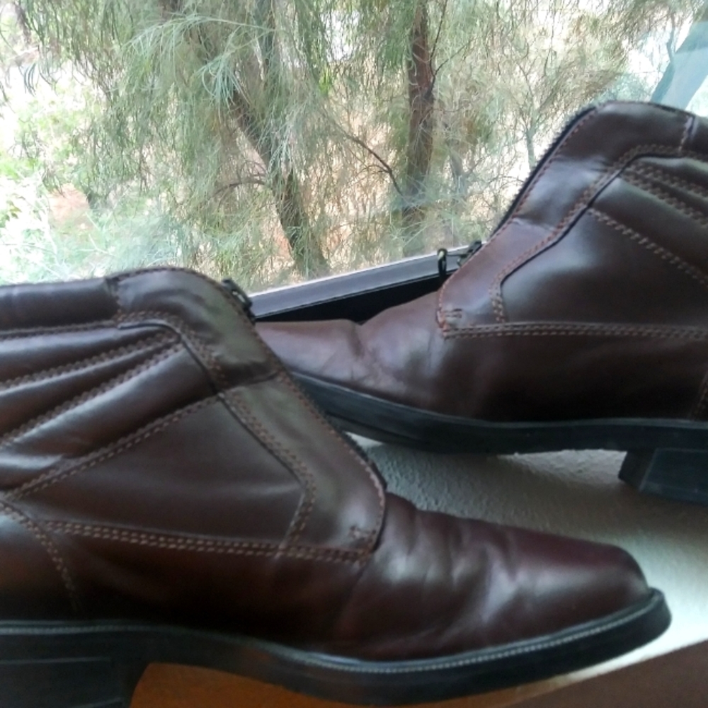Boston Accent brown leather ankle boots